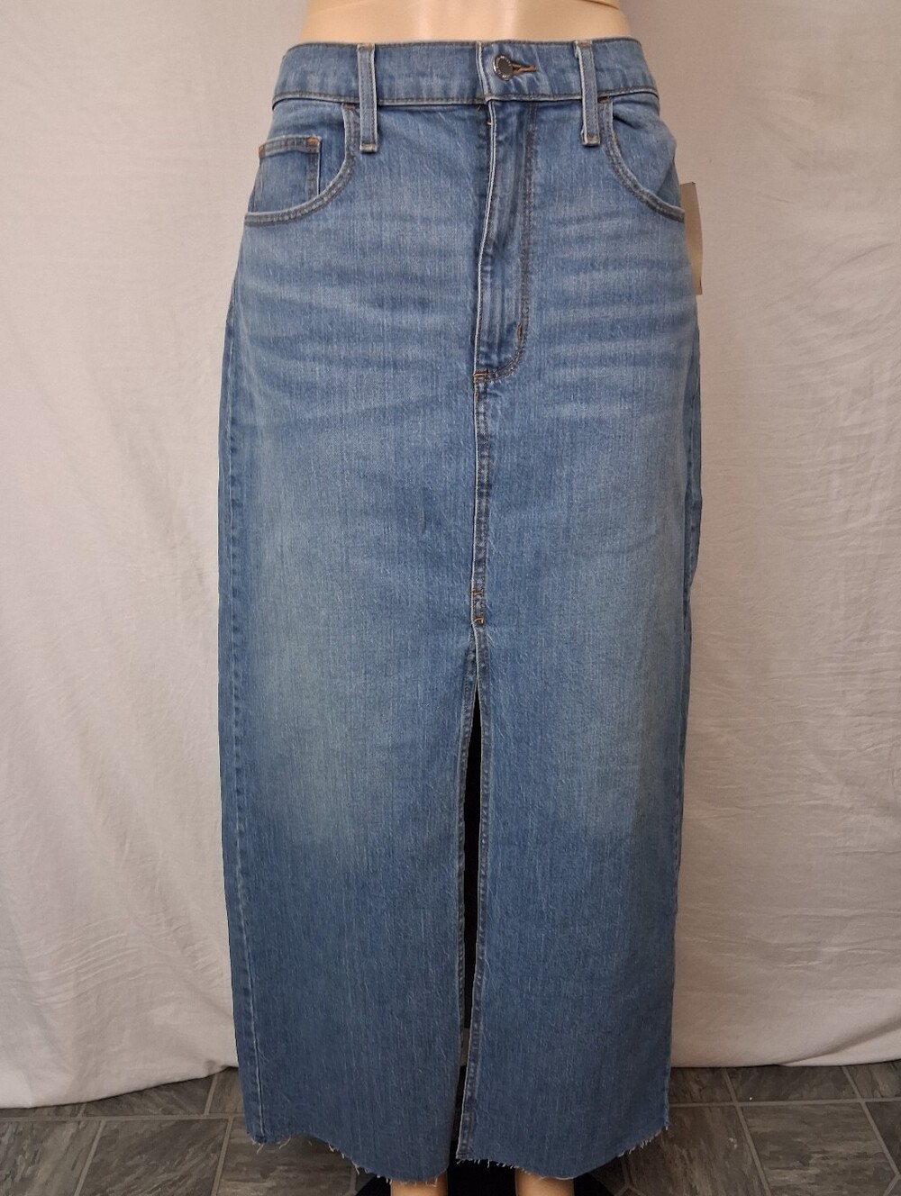 Universal Thread Light Blue Denim Skirt with Contrast Topstitch Sixe 10